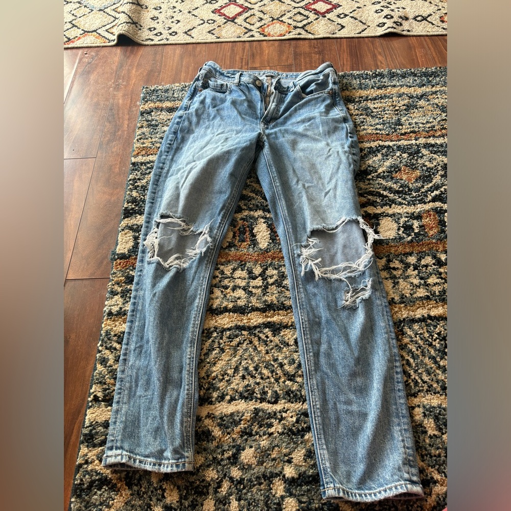 American eagle lightly worn jeans